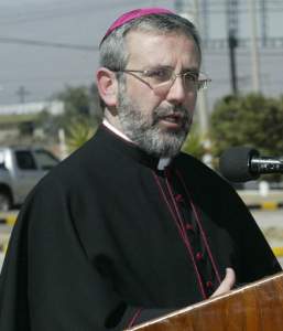 Arzobispo de Arequipa afirma que la situacin generada en torno a la ex-PUCP es asunto de la Santa Sede