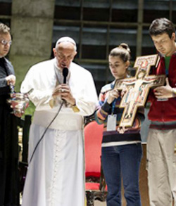 El Papa pregunta a cada joven: Ests dispuesto a entrar en esta onda de la revolucin de la fe?