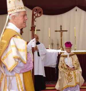 Mons. Williamson vuelve a incurrir en el delito de cisma al consagrar ilcitamente a un obispo