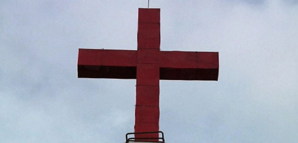 El gobierno chino acosa a los abogados que defienden a los cristianos ante la campaa de demolicin de cruces