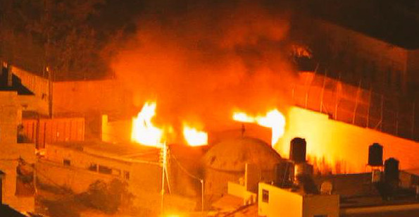 Jvenes palestinos prenden fuego la tumba del Patriarca Jos