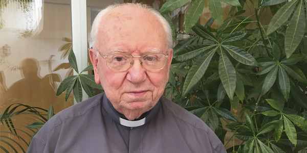 D. Jos Gutirrez Mora: El sacerdote no debe dejar nunca el deseo de ser santo