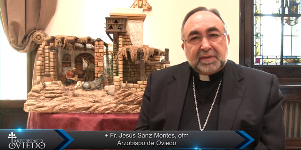 El arzobispo de Oviedo felicita la Navidad recordando a los refugiados cristianos de Oriente Medio
