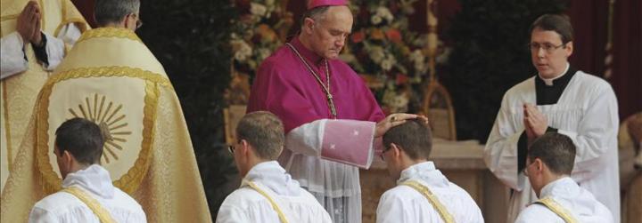 Mons. Guido Pozzo: Los miembros de la FSSPX son catlicos en camino hacia la plena comunin con la Santa Sede