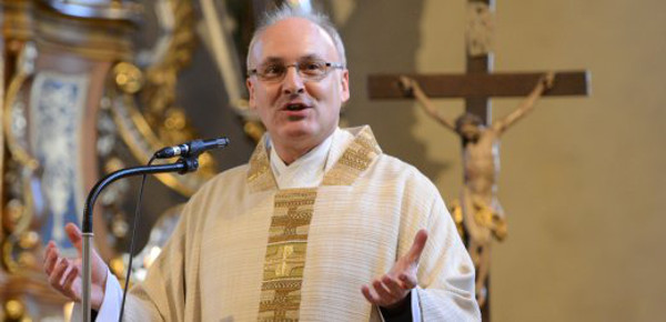 Mons. Voderholzer: Un proceso sinodal que apunta a inventar una nueva Iglesia es un camino de destruccin