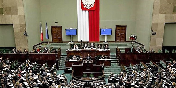 El Parlamento polaco rechaza legalizar por completo el aborto