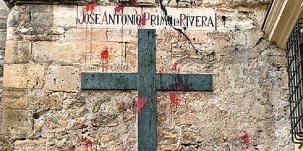 PSOE e IU piden la retirada del nombre de Primo de Rivera encima de una Cruz en la Catedral de Cuenca