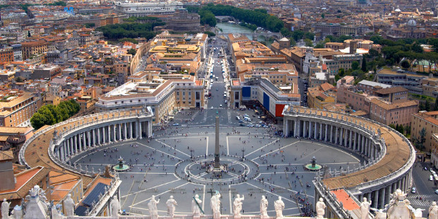 El Papa prohbe la venta de tabaco en el Vaticano porque daa la salud de las personas