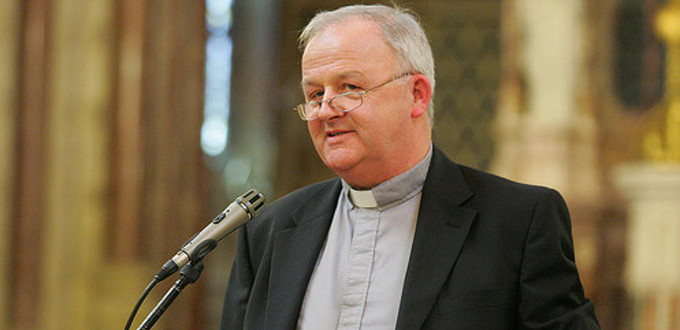 Mons. Brendan Kelly advierte a los colegios catlicos irlandeses contra infiltracin de la Cienciologa