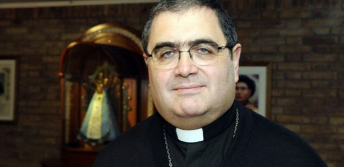 Mons. Buenanueva advierte contra el fraude de las imgenes de Maria que supuestamente lloran