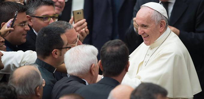 El Papa asegura que queda mucho por hacer en la direccin de la reforma litrgica, que es irreversible