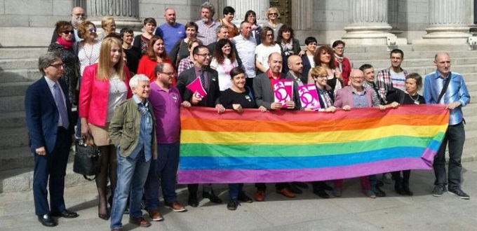 Apoyo masivo de los grupos parlamentarios espaoles a la proposicin de la ley LGTBI