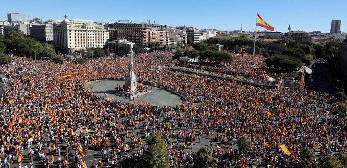 Millares de espaoles se congregan en Madrid
