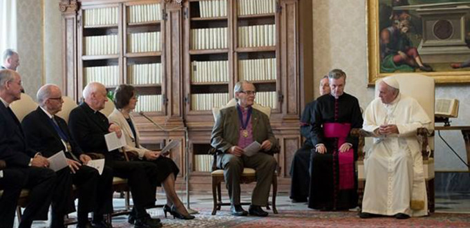 Encuentro cordial entre el Papa y líderes protestantes metodistas