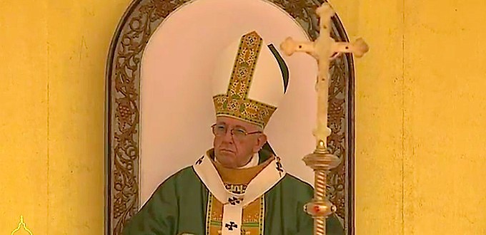 El Papa exhorta en Rangn a no confiar en la sabidura propia sino en el Seor crucificado