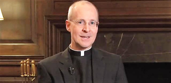 Roma y la Archidicesis de Dublin invitan al jesuita pro-gay James Martin al Encuentro Mundial de las Familias