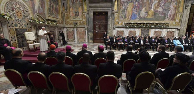 El Papa critica la imposicin de los principios de las revueltas de Mayo del 68 como derechos humanos