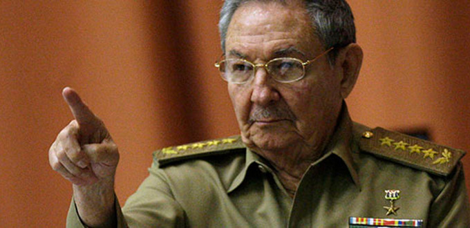 Tres sacerdotes piden a Ral Castro elecciones libres en Cuba