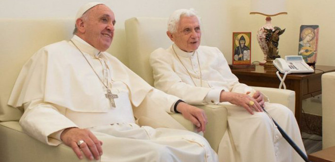Benedicto XVI asegura que existe continuidad entre su pontificado y el de Francisco