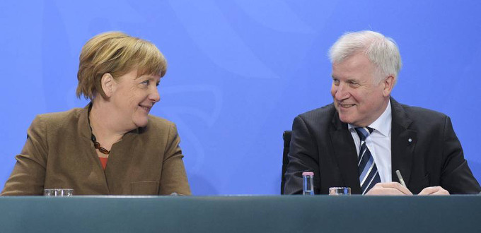 Merkel replica a su Ministro de Interior y asegura que el Islam s pertenece a Alemania