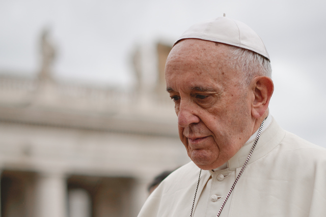 El Papa reconoce haber cometido graves equivocaciones y pide a los obispos chilenos ayuda para tomar medidas