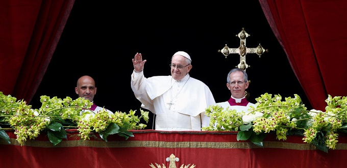 El Papa recuerda cmo la fuerza de la resurreccin  produce fruto en los surcos de nuestra historia
