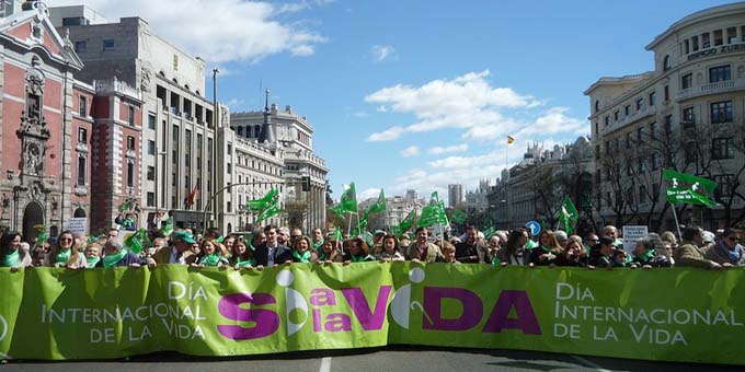 Domingo 15 de abril: Marcha S a la Vida en Madrid para defender el primer derecho humano
