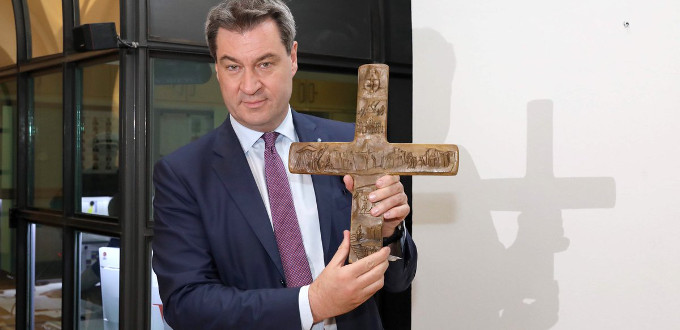 Justicia en Alemania: los edificios oficiales de Baviera pueden exhibir cruces
