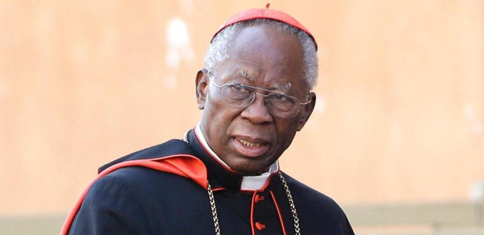 Cardenal Arinze: Los seres humanos no tienen poder para cambiar el orden establecido por Dios