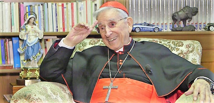 Fallece el cardenal Daro Castrilln Hoyos