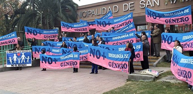 Chile: padres responsables mantienen viva su protesta contra el adoctrinamiento LGTBi de sus hijos