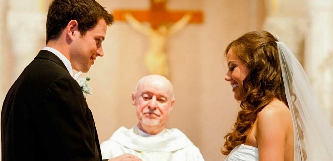 La iglesia episcopal de EEUU elimina de la liturgia matrimonial los trminos marido y mujer