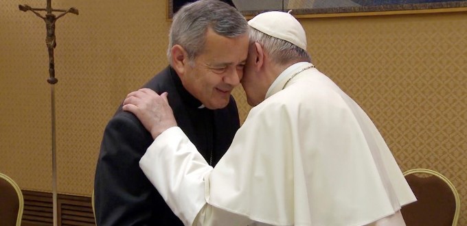 Mons. Barros se despide recordando que present su renuncia al Papa en varias ocasiones