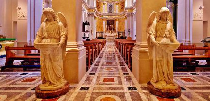 El templo de San Patricio en Londres es mucho ms visible gracias a una nueva estacin de transportes