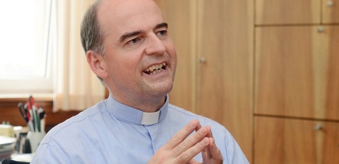Obispo de Alemania invita a todos los cnyuges protestantes a recibir la Comunin