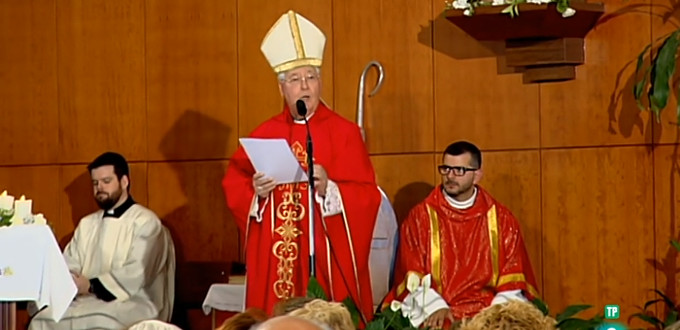 Mons. Reig Pla: La Iglesia no puede ofrecer lo que el mundo ofrece. Para eso no hacemos falta