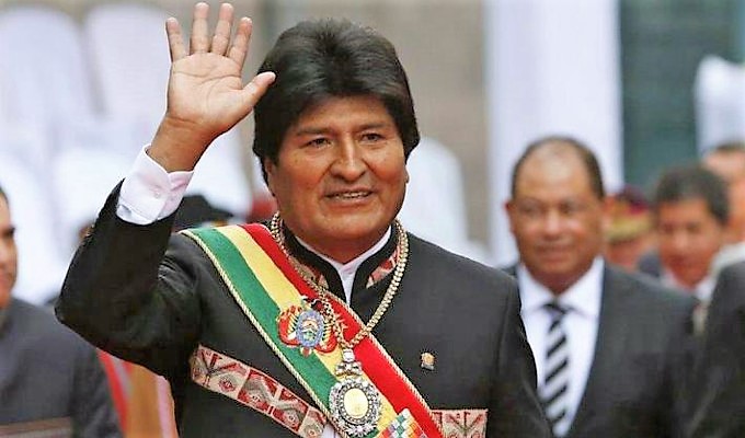 Roban la medalla presidencial de Bolivia y luego la dejan junto a una iglesia