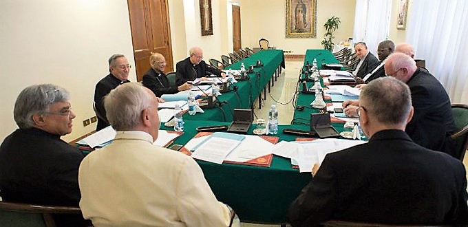 El Papa convoca a los presidentes de las Conferencias Episcopales por los abusos a menores