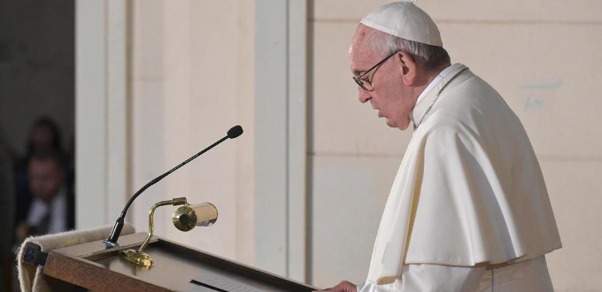 El Papa pide en Letonia unidad entre los cristianos para hacer frente a la secularizacin