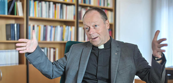 Roma niega la reeleccin como rector de la Universidad de St. Georgen a jesuita que defiende las uniones homosexuales