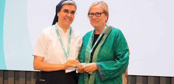 Las Hijas de la Caridad reciben el Premio de Honor por su contribucin al bienestar social