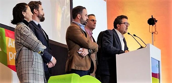 Vox llega al parlamento andaluz con un programa contrario a la ingeniera social impuesta por la izquierda y la derecha del PP