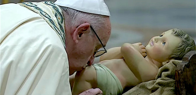 Papa Francisco: T, recostado en un pesebre, eres el pan de vida