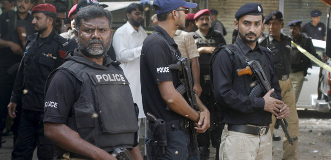 Pakistn despliega miles de policas para proteger a los cristianos en Navidad