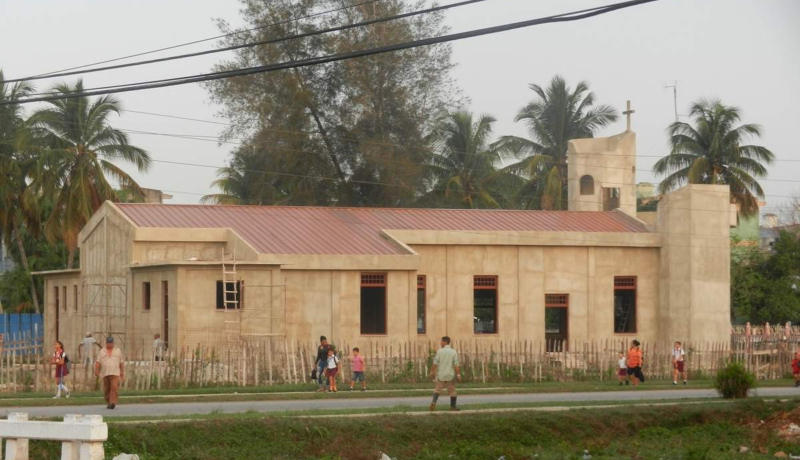 Cuba: primer templo catlico desde la Revolucin gracias a los aportes de los feligreses de Florida