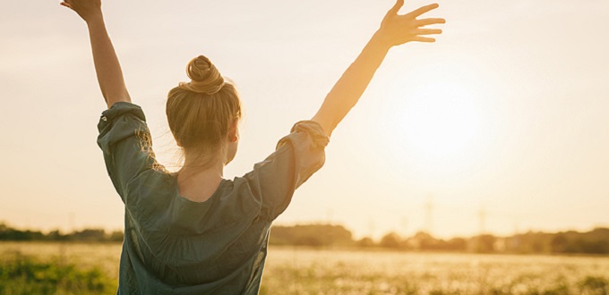 Segn un nuevo estudio, las personas religiosas son ms felices