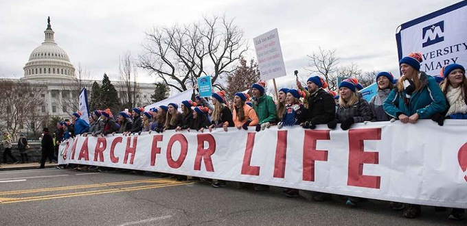 Milagro en la Marcha por la Vida de Estados Unidos: Joven recupera la audicin