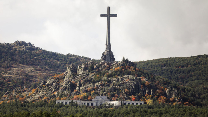 El Gobierno decreta la exhumacin de Franco y da 15 das a la familia para que elija un lugar