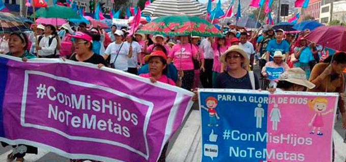 Gran Marcha Nacional en Per contra la imposicin de la ideologa de gnero en las escuelas