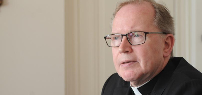 El cardenal Eijk pide que la Santa Sede ordene a los obispos flamencos retirar la bendicin de parejas homosexuales